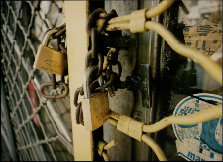 Έρευνα : Απειλή λουκέτου για τις μισές επιχειρήσεις σε νέο lockdown