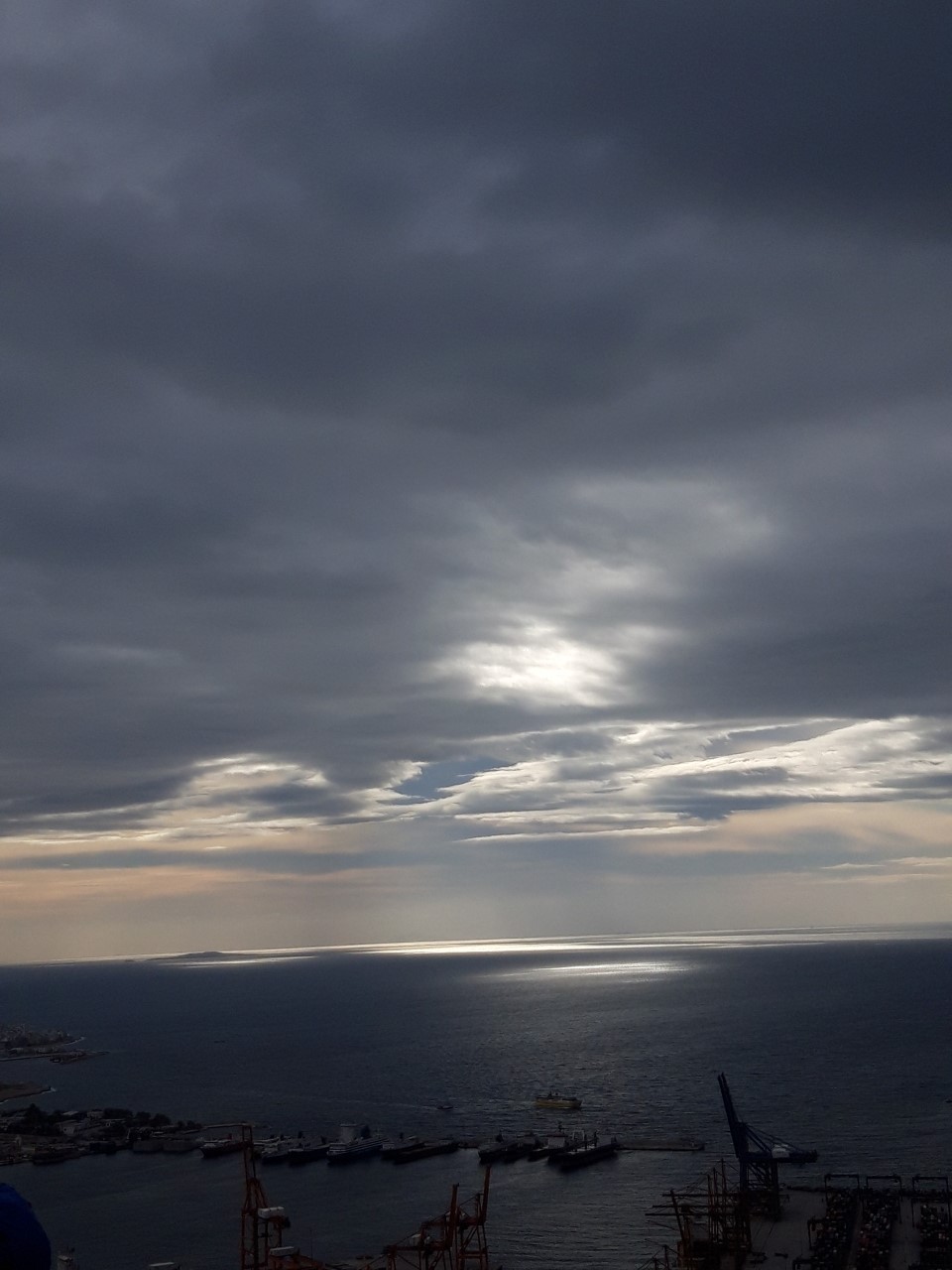 Έκτακτο δελτίο καιρού : Έρχονται βροχές, καταιγίδες και χιόνια – Σε ποιες περιοχές