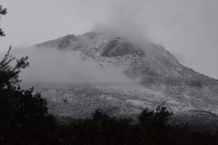 Η Ελληνική Ομάδα Διάσωσης επισημαίνει τους κινδύνους από χιονοστιβάδες