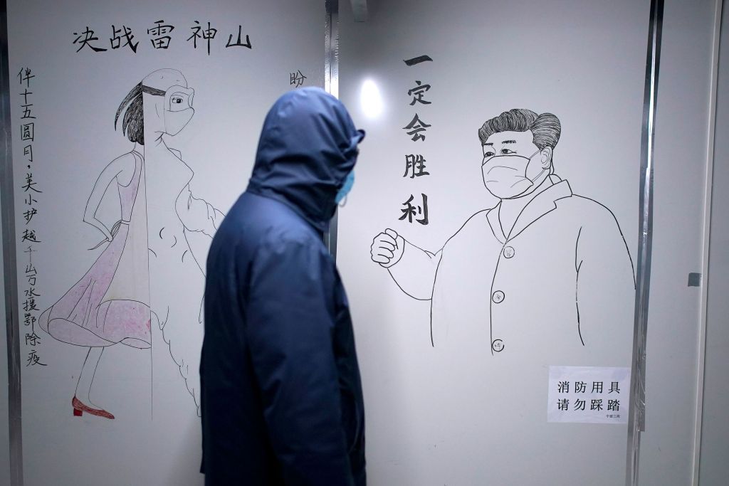 Ουχάν: Γιατρός ομολογεί ότι τους διέταξαν να μη μιλήσουν για τον κορωνοϊό