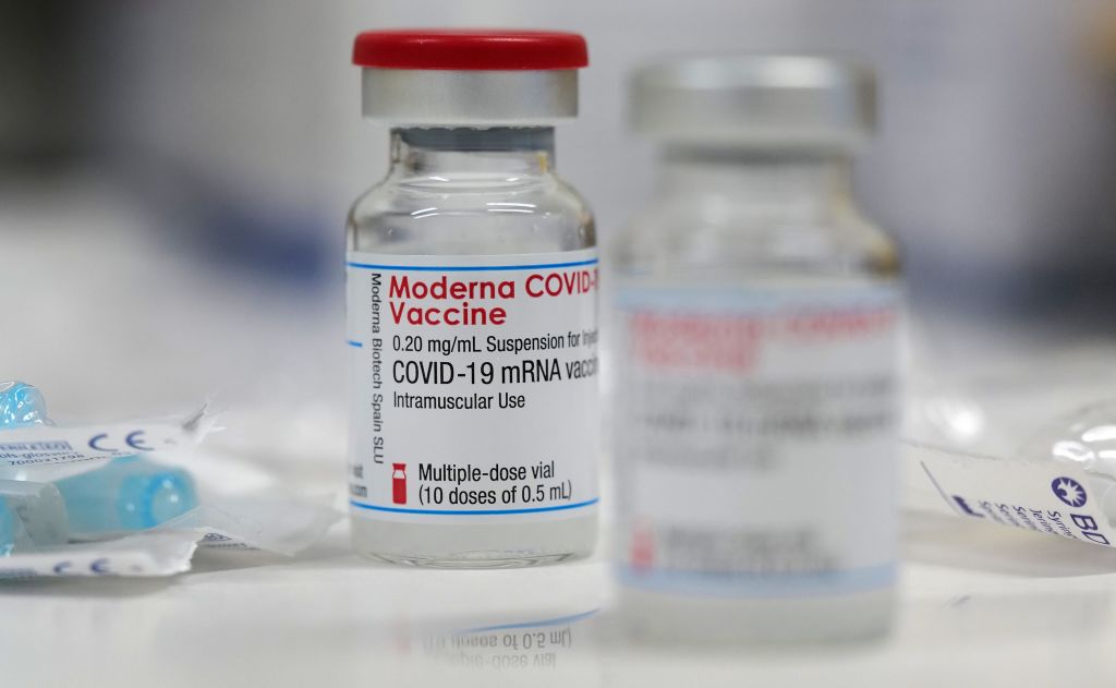 Εμβόλιο Moderna : Στην ανάγκη ας αναβληθεί η δεύτερη δόση, λέει ο ΠΟΥ