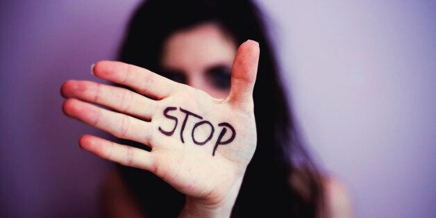 Έρευνα Prorata : Σχεδόν 7 στις 10 γυναίκες έχει υπάρξει θύμα σεξουαλικής κακοποίησης