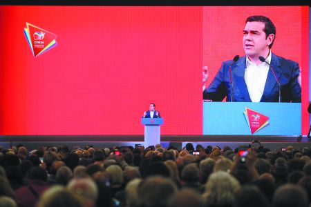 Το ιδιωτικό χρέος, τα ΑΤΜ και η πρόβλεψη για εκλογές