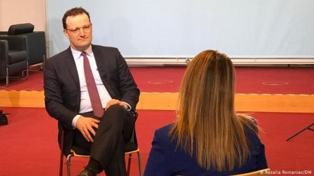 Γ. Σπαν : Μην κάνουμε με το εμβόλιο το ίδιο λάθος με το λιμάνι του Πειραιά