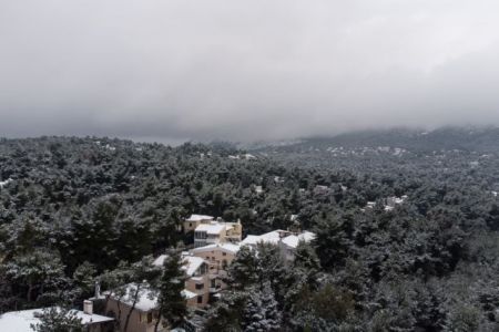 Καιρός : Στο «ψυγείο» η χώρα- Πού έδειξε -8,6 °C το θερμόμετρο