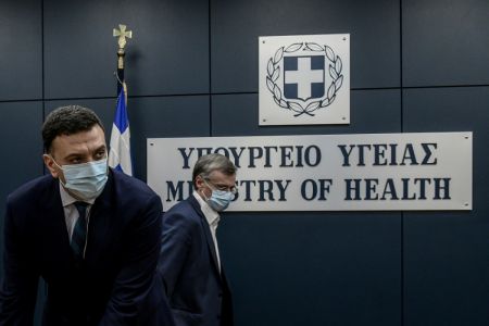 Κορωνοϊός : Κικίλιας-Τσιόδρας ενημερώνουν τους εκπροσώπους των κομμάτων στις 14:00