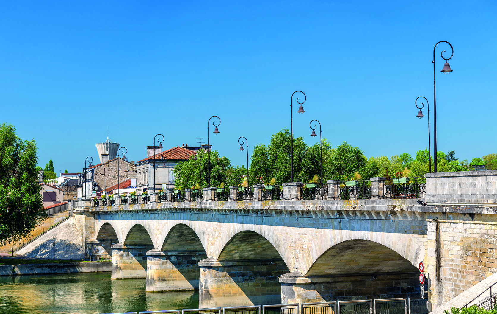 Κονιάκ: Να την πιεις στο ποτήρι!