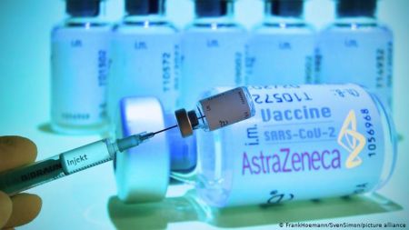 Γερμανικός Τύπος : Μαλλιά κουβάρια με το εμβόλιο της AstraZeneca