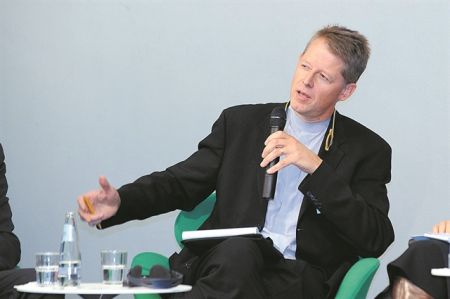 «H EE είναι μια επιτυχημένη ήρεμη υπερδύναμη»