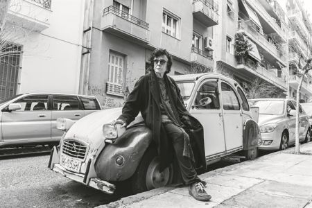 «Μια φιλοδοξίαέχω, να γράφω καλά ποιήματα»