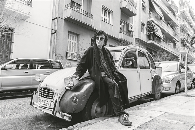 «Μια φιλοδοξίαέχω, να γράφω καλά ποιήματα»