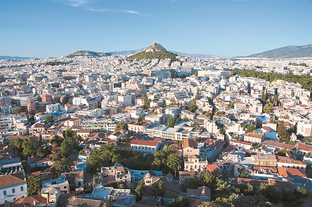 Σε έξι μήνες περιμένουν το «ελατήριο» στην κτηματαγορά