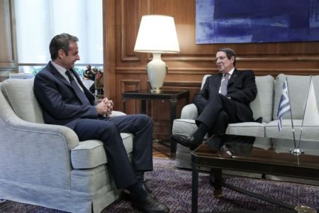 Κυπριακό : Τηλεφωνική επικοινωνία Μητσοτάκη και Αναστασιάδη – Τι συζήτησαν