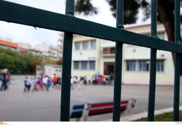 Κορωνοϊός : Ανοίγουν σήμερα τα Γυμνάσια σε όλη τη χώρα και τα Λύκεια στις «κίτρινες» περιοχές