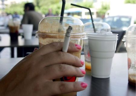 Take Away : Πρόστιμα για παραμονή στους χώρους του καταστήματος – Τι προβλέπεται