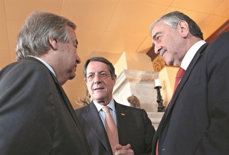 Κυπριακό : Η νέα πενταμερής και στο βάθος η διαφθορά