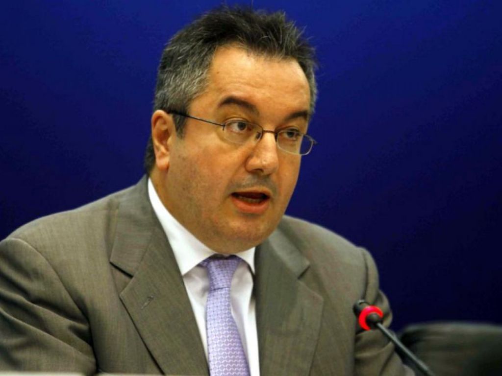 Μόσιαλος : Εξαιρετική αποτελεσματικότητα του ρωσικού εμβολίου μετά από μία μόνο δόση
