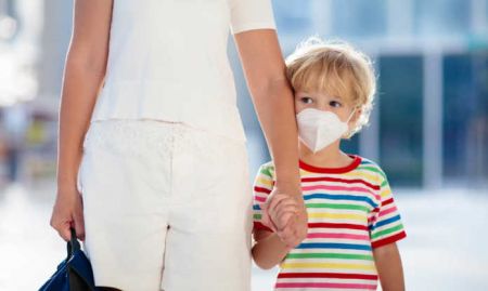 Ακόμη και τα παιδιά μπορεί να νοσήσουν με Covid μακράς διάρκειας με επίμονα συμπτώματα για μήνες