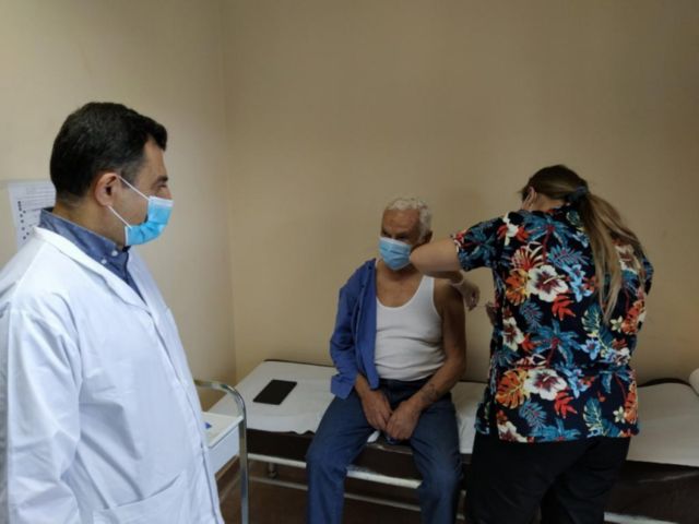 Μάριος Θεμιστοκλέους : Πάνω από 265.000 εμβολιασμοί τον Ιανουάριο | tovima.gr