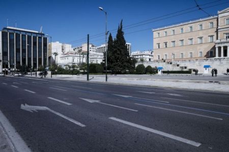 Lockdown : Κλειστά καταστήματα και απαγόρευση κυκλοφορίας από τις 18.00 σε Αττική και Θεσσαλονίκη το Σαββατοκύριακο