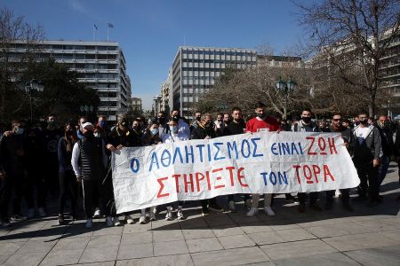Συγκέντρωση διαμαρτυρίας από αθλητές Σύνταγμα – Τι ζητούν