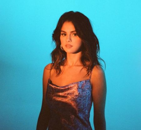 Σελένα Γκόμεζ : Λατίνα uπερήφανη και πολιτικοποιημένη