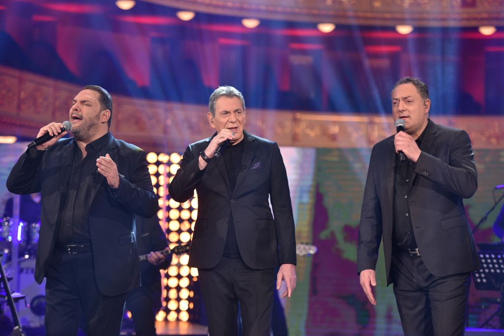 «Σπίτι με το MEGA»: Στράτος Διονυσίου 30 χρόνια μετά – Δείτε πρώτοι μουσικό απόσπασμα από την εκπομπή