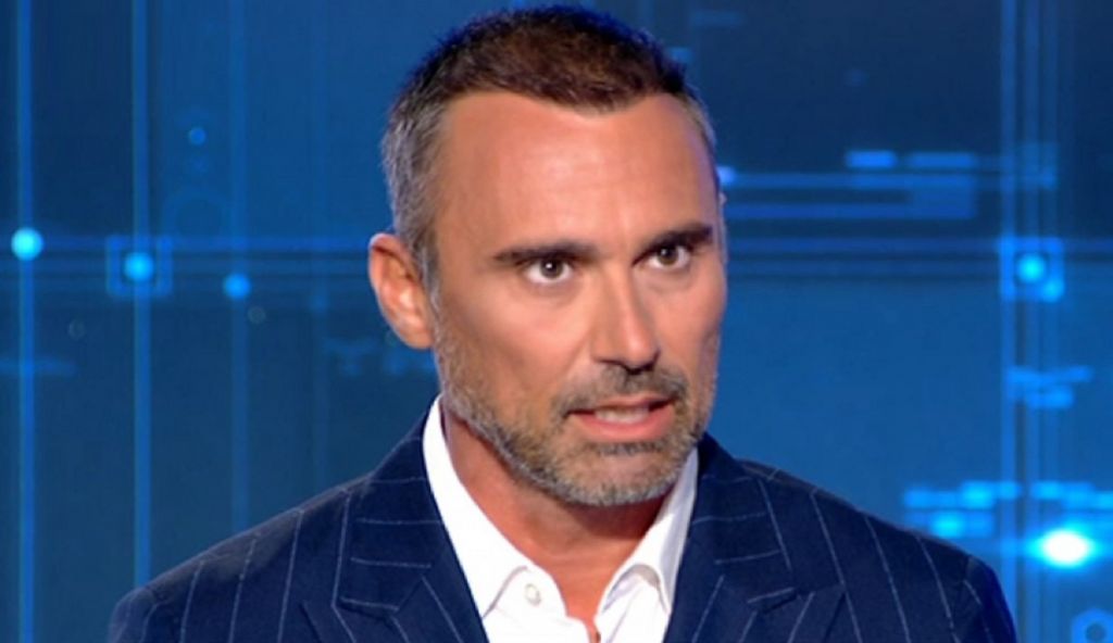 Καπουτζίδης : «Ζήτησα συγγνώμη από τα κορίτσια, έκανα ότι δεν γνωρίζω για την παρενόχληση»