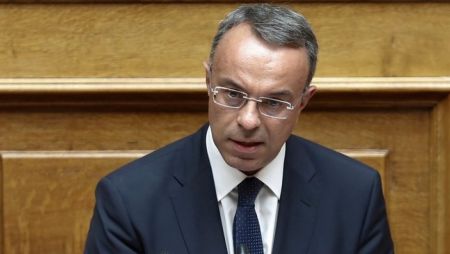 Σταϊκούρας: Στα 2,4 δισ. το μηναίο κόστος των περιοριστικών μέτρων