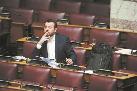 Το Μαξίμου αποφασίζει για προανακριτική κατά Παππά