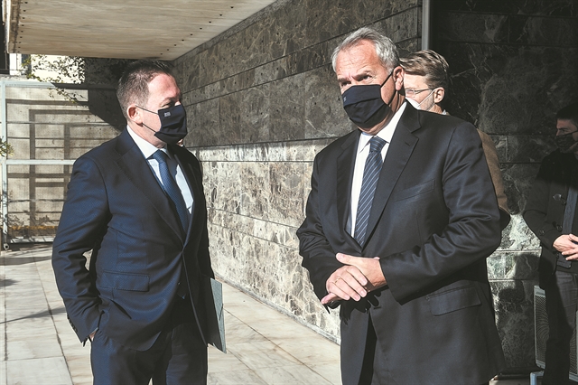 Δημόσιο : Πώς αλλάζει την καθημερινότητα των υπαλλήλων η νέα e-πλατφόρμα