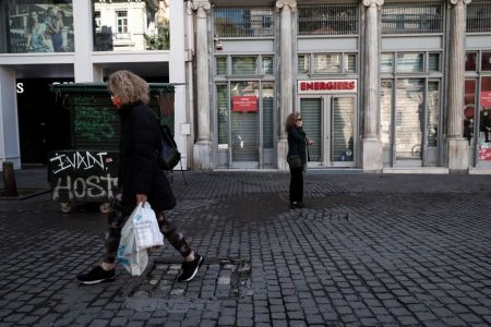 Σκληρό lockdown στην Αττική – Τι αλλάζει από την Πέμπτη σε καταστήματα, σχολεία και μετακίνηση