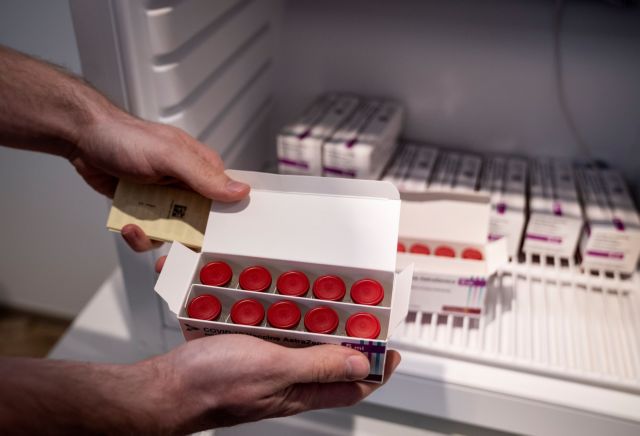 Εμβόλια : «Η AstraZeneca τα έβγαλε σε πλειστηριασμό» – Τι καταγγέλλει η Τσεχία
