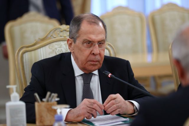 Λαβρόφ έτοιμος για ρήξη με ΕΕ: Κόβουμε σχέσεις, αν επιβάλετε κυρώσεις