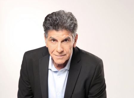 Γιάννης Μπέζος: «Όλοι ξέραμε και δεν μιλούσαμε» – Τι του είπε η Παπαχαραλάμπους