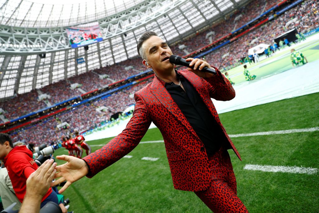 MEGA STAR : Από τον Robbie Williams στην Άντζυ Σαμίου – Σαν σήμερα στη βιομηχανία της μουσικής