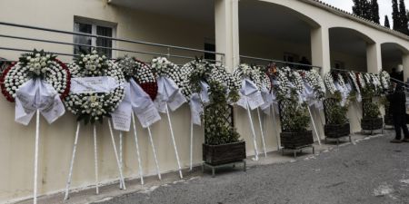 Αντώνης Καλογιάννης : «Τελευταίο αντίο» στον σπουδαίο τραγουδιστή