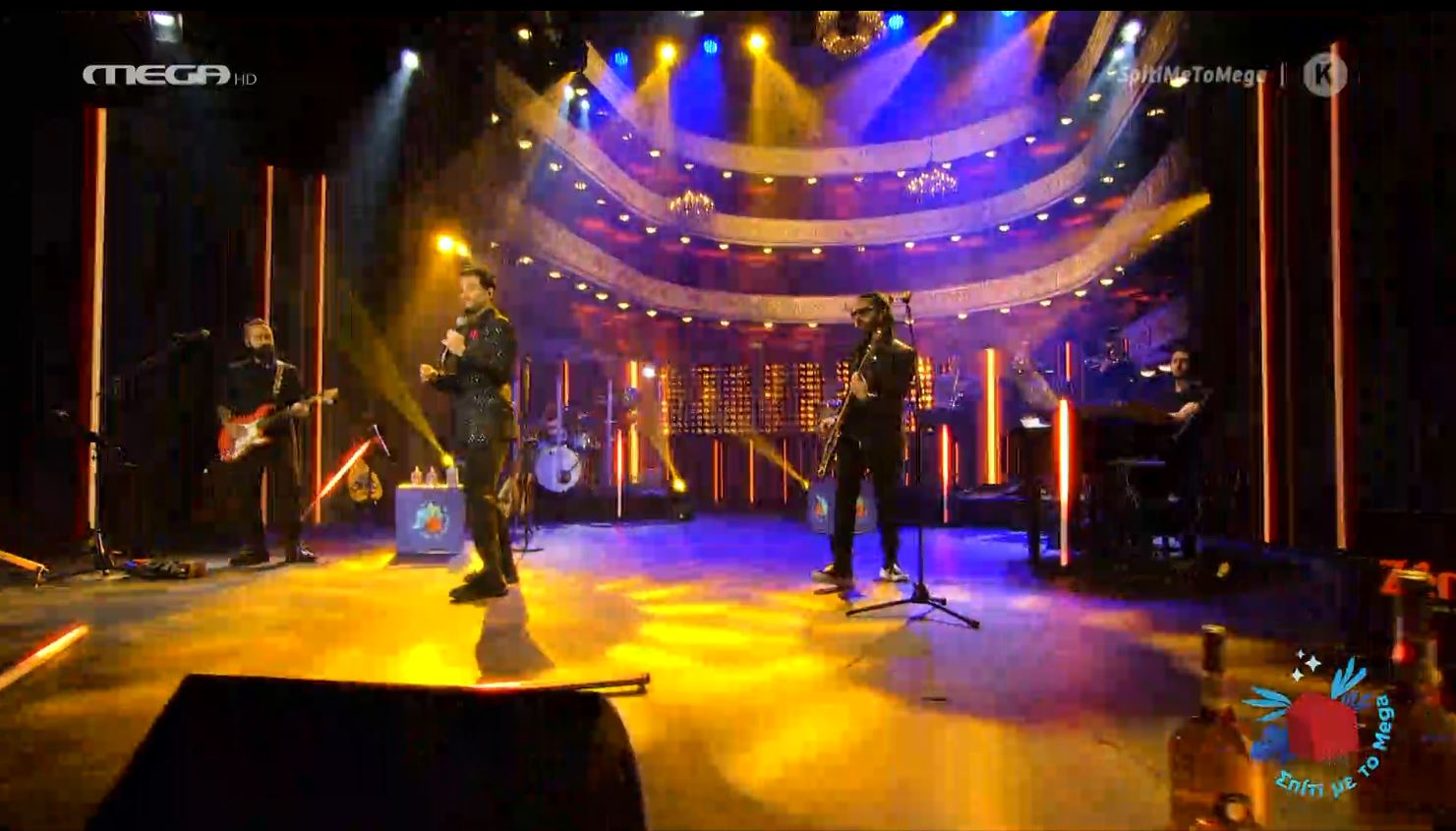 «Όταν κρυφά χορεύουμε…» και το θερμόμετρο ανεβαίνει στο «Σπίτι με το MEGA»