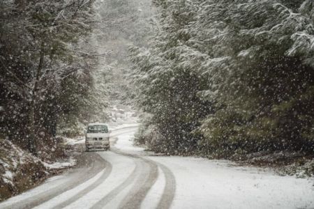 Κακοκαιρία «Μήδεια» : Σαρώνει τη χώρα με ισχυρές βροχές και πυκνές χιονοπτώσεις – Ποιες περιοχές θα χτυπήσει τις επόμενες ώρες