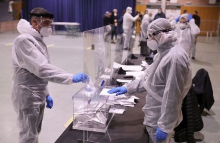 Καταλονία – Περιφερειακές εκλογές : Προβάδισμα για τα αυτονομιστικά κινήματα