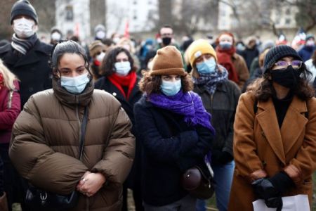 Γαλλία : Προετοιμάζουν τα νοσοκομεία για αύξηση των κρουσμάτων