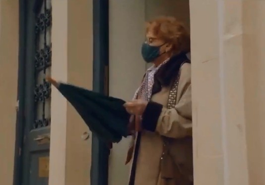 Η… οικογένεια Κοκοβίκου δίνει το σύνθημα για τον εμβολιασμό