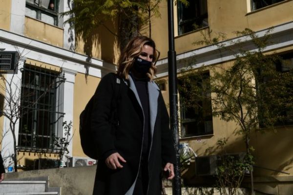 Η Σοφία Μπεκατώρου προτρέπει όσους καταγγέλλουν να επιμείνουν και να πιστεύουν