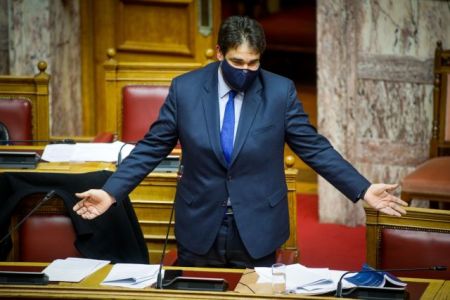 Λιβάνιος : Η φωτογραφία του Τσίπρα στο κότερο προβλήθηκε στην ΕΡΤ;