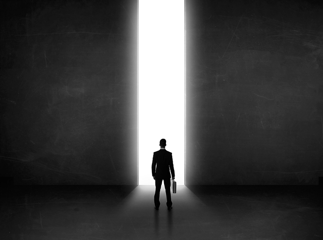 Χρέη και πληθωρισμός επιστρέφουν, η ανάπτυξη όχι ακόμα