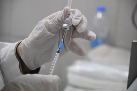 Εμβολιασμός : Προβλήματα με τα ραντεβού στην Λέσβο