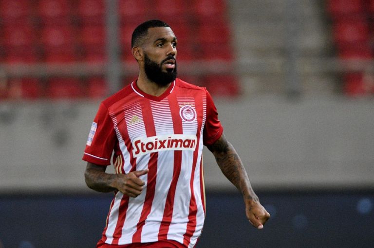 Στην αποστολή του Ολυμπιακού ο Εμβιλά