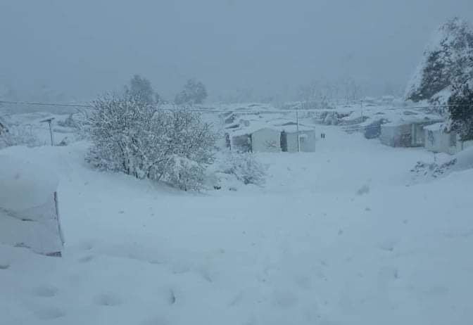 Η «Μήδεια» «έθαψε» τα ΚΥΤ – Στο έλεος του χιονιά οι πρόσφυγες