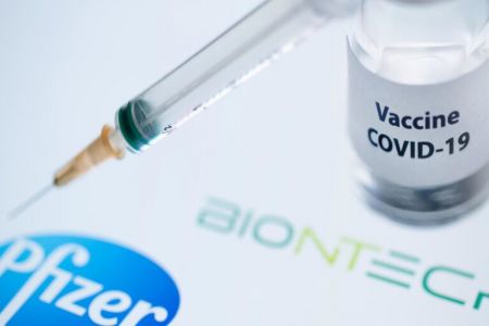 Pfizer/BioNTech – Ε.Ε. συμφώνησαν για 200 εκατομμύρια δόσεις εμβολίου ακόμα