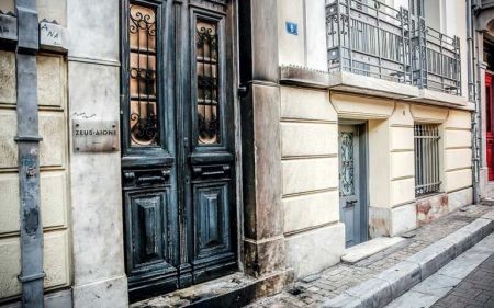 Εμπρηστική επίθεση στα γραφεία της Zeus+Dione που ανήκε στη Μαρέβα Μητσοτάκη